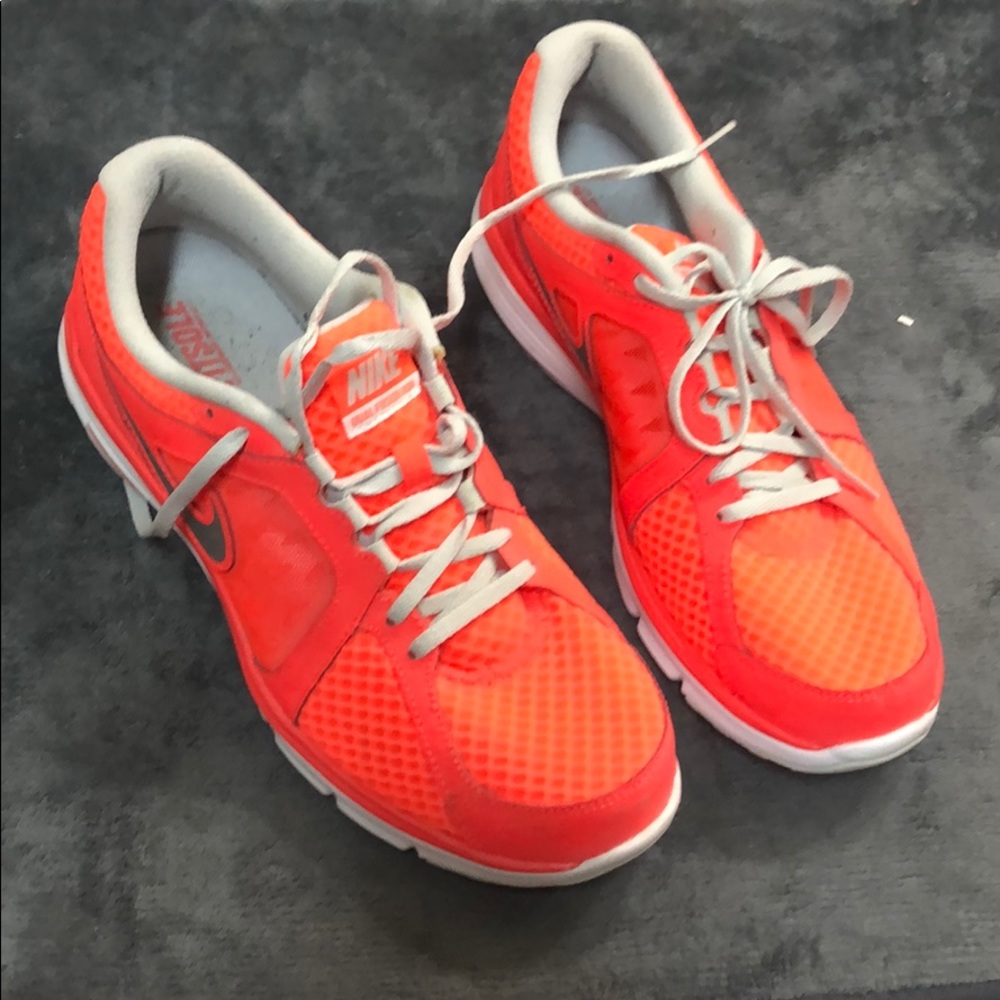 Men’s Nike shoes